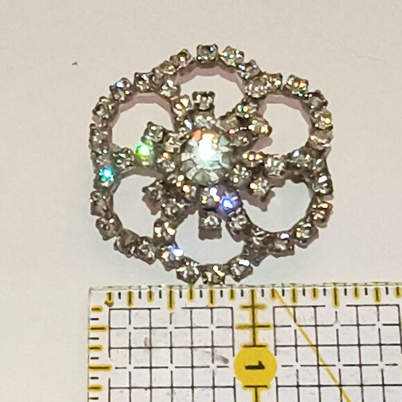 Vintage Silver & Rhinestone Filigree Ruffled Brooch Made in Austria          3 - Picture 3 of 4